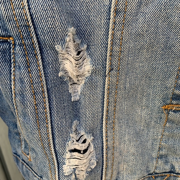 Jean jacket with street cred yet super posh - Picture 3 of 4